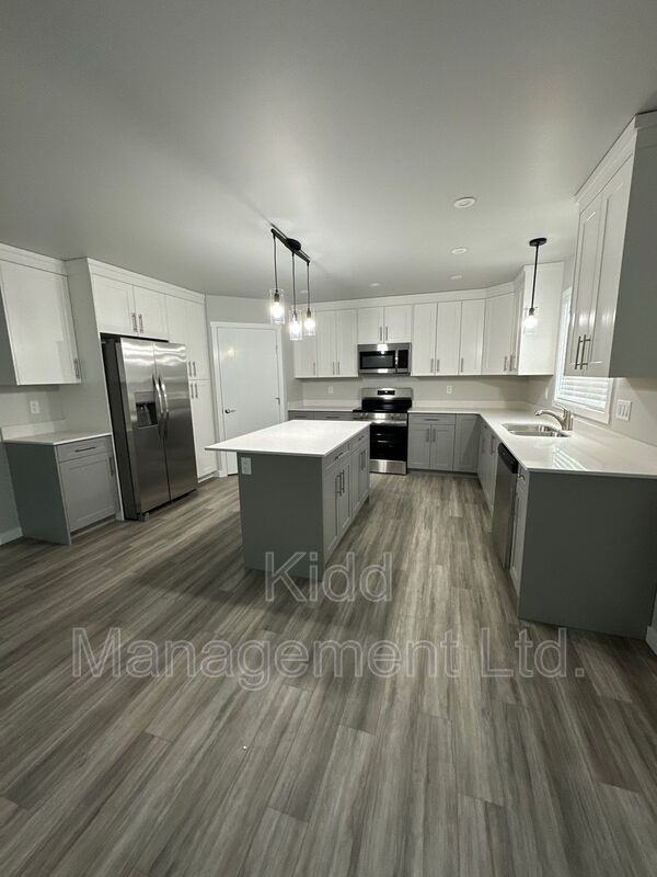 6203 Monterey Rd W - Photo 5 of 15