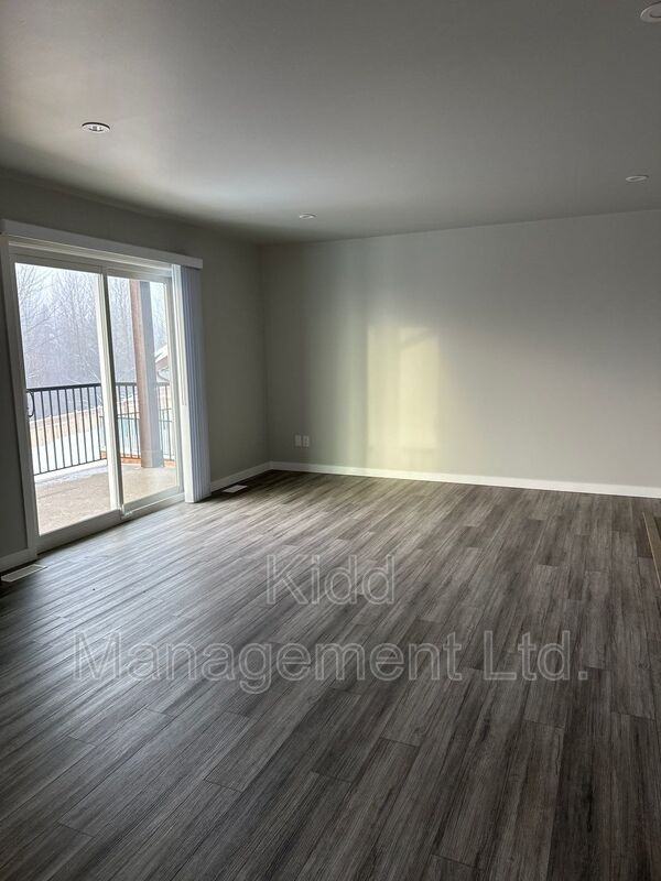 6203 Monterey Rd W - Photo 6 of 15