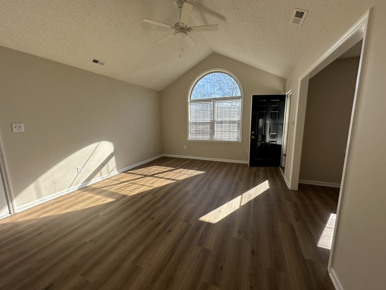 706 Jimmies Creek Dr #1 - Photo 2 of 13