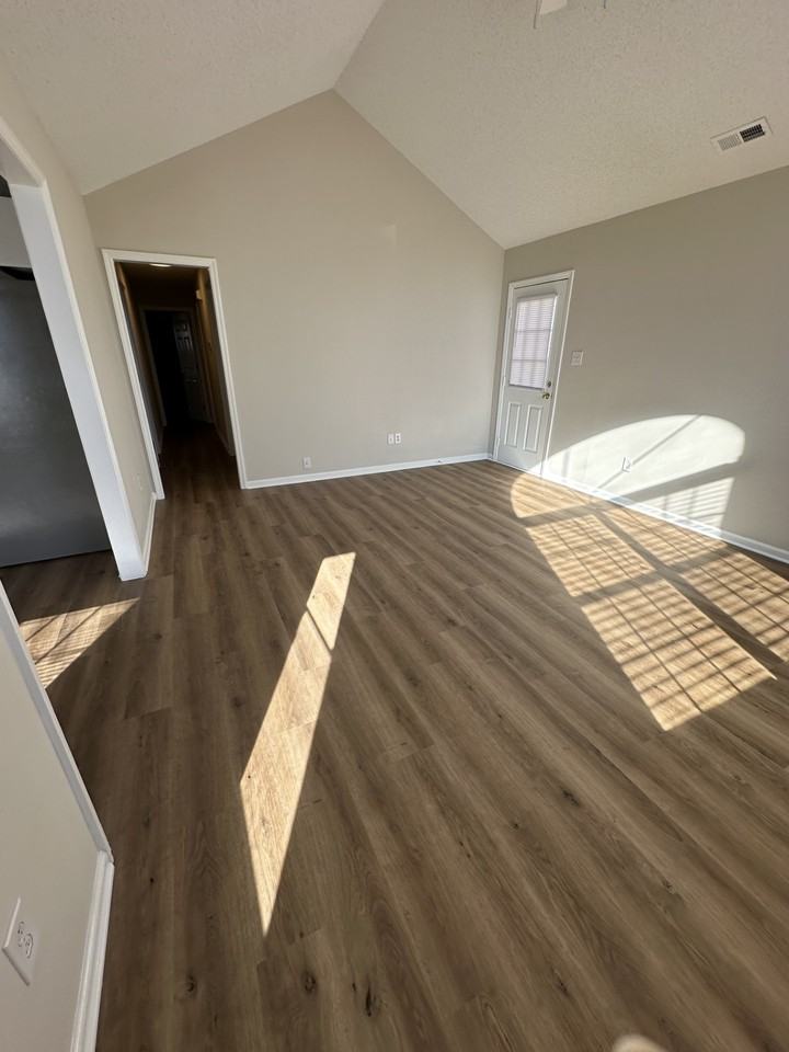 706 Jimmies Creek Dr #1 - Photo 3 of 13