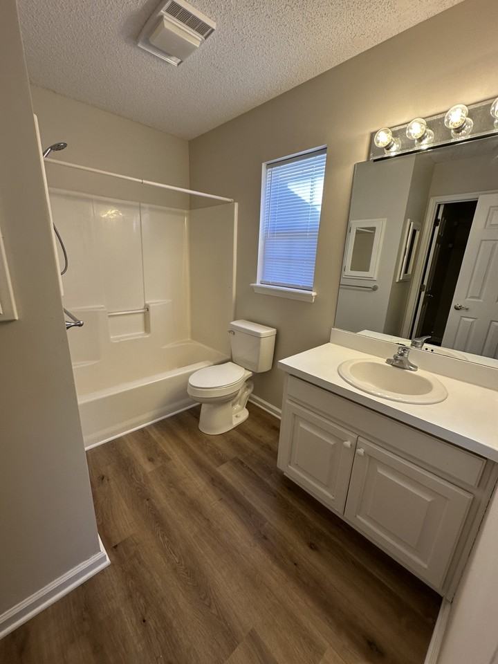 706 Jimmies Creek Dr #1 - Photo 7 of 13