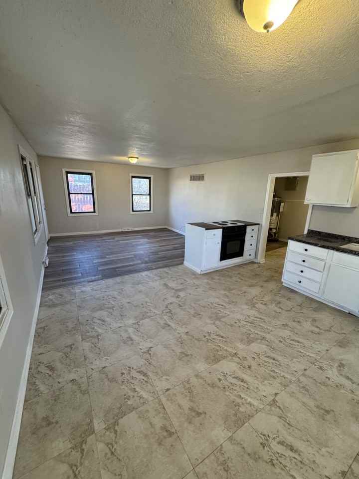 1601 Sw 22nd St #1 - Photo 2 of 7