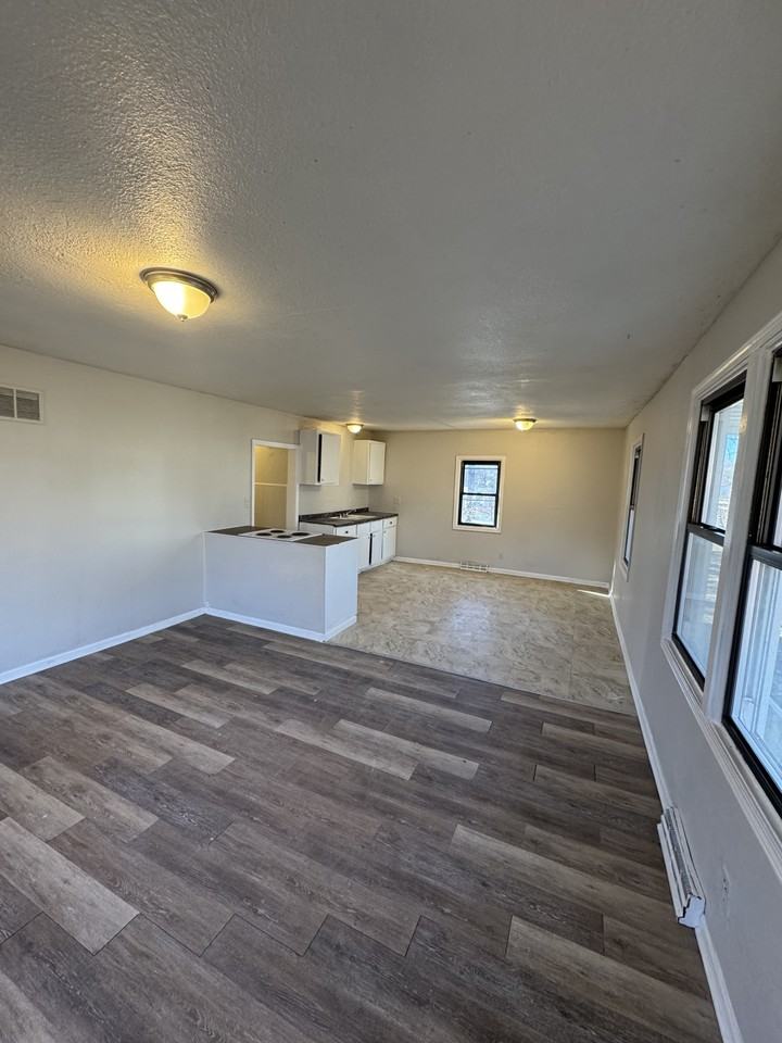 1601 Sw 22nd St #1 - Photo 3 of 7