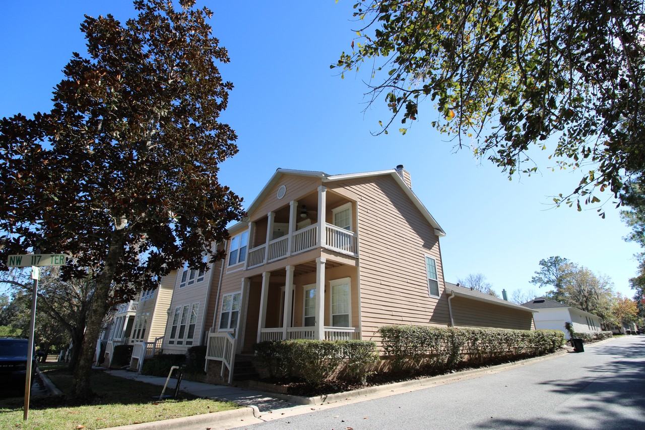 11685 Nw 19th Pl #1 - Photo 3 of 45