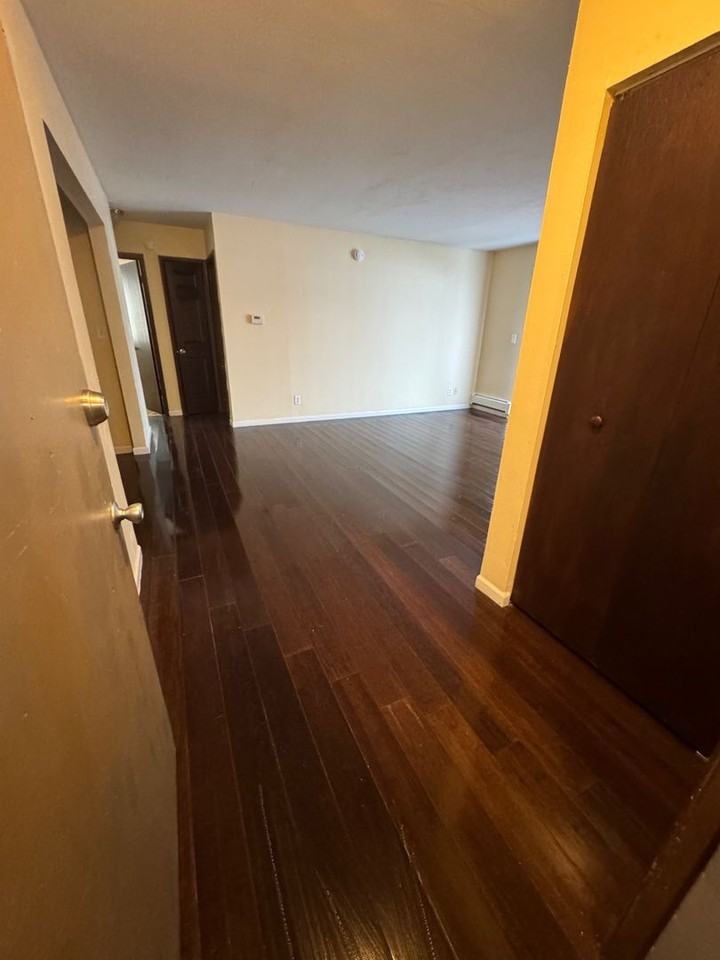 Riverside Terrace Apartments - Photo 4 of 13