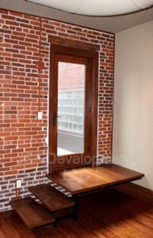 206 E 4th St #202 - Photo 6 of 9