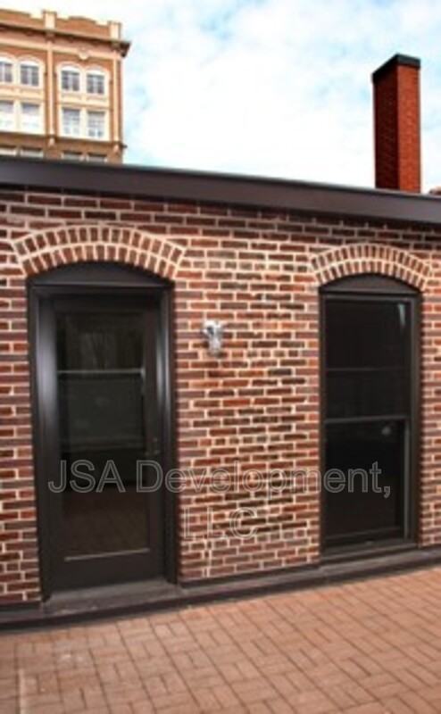 206 E 4th St #202 - Photo 7 of 9