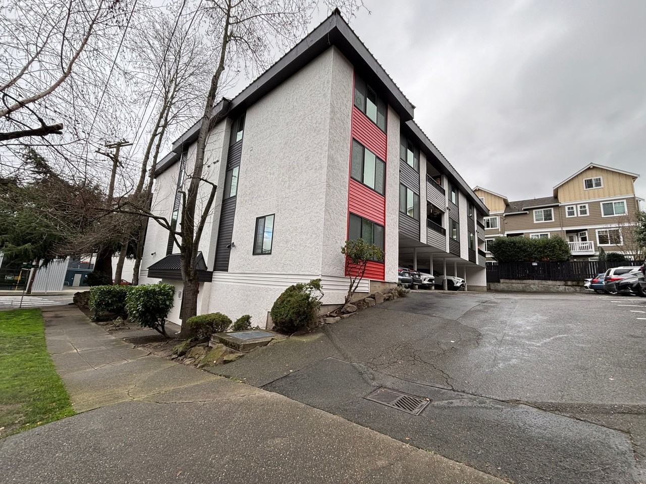 2 BLOCKS TO GREEN LAKE PARK! - Photo 4 of 7