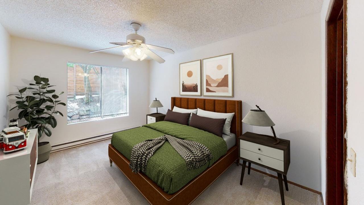 2 BLOCKS TO GREEN LAKE PARK! - Photo 7 of 7