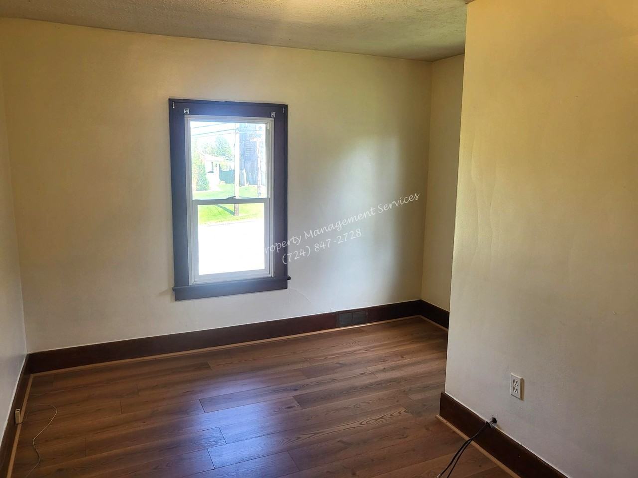 2237 Brodhead Rd #2 - Photo 3 of 10