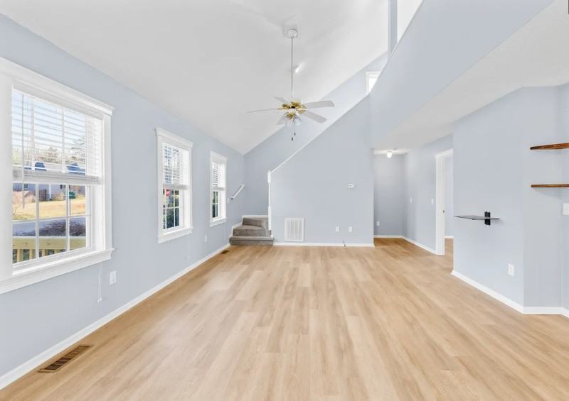 7610 Sarah Dr - Photo 6 of 17