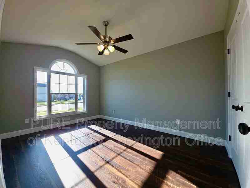 106 John Davis Dr - Photo 2 of 32