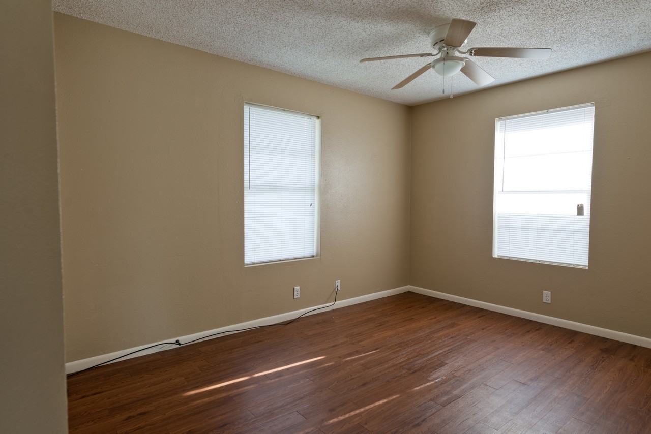 118 Milann St #B - Photo 6 of 7