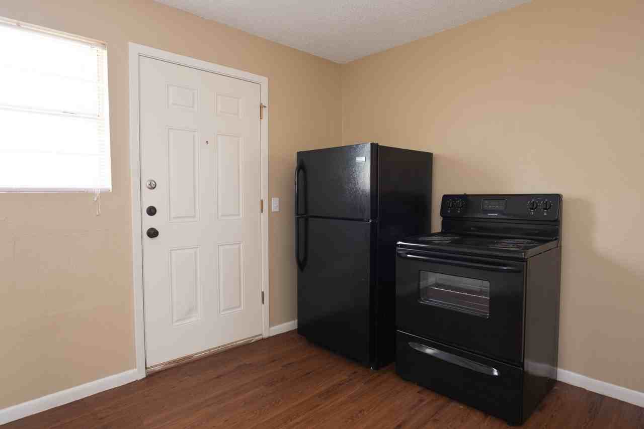 118 Milann St #B - Photo 7 of 7