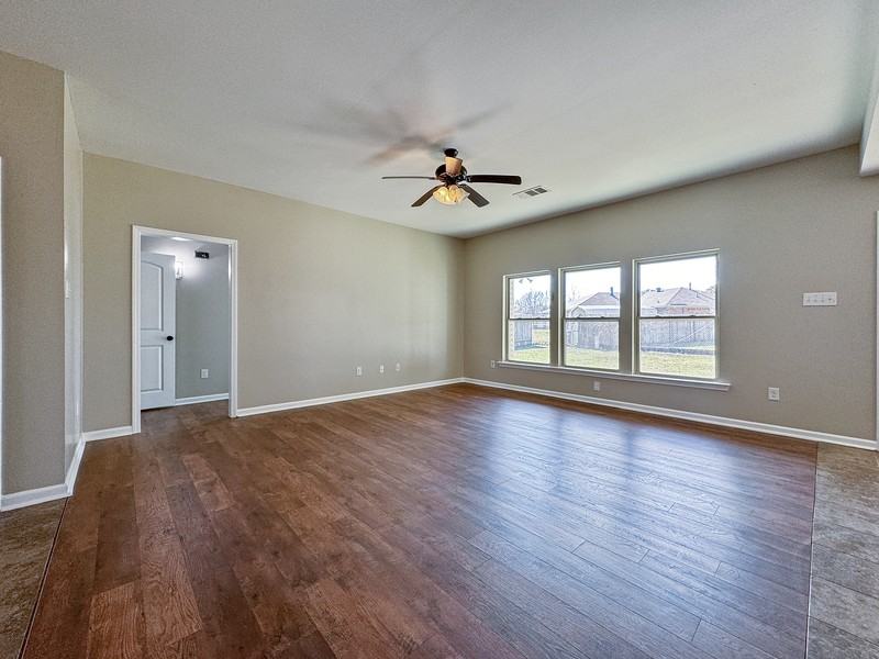 1132 Eli Connor Dr - Photo 7 of 24