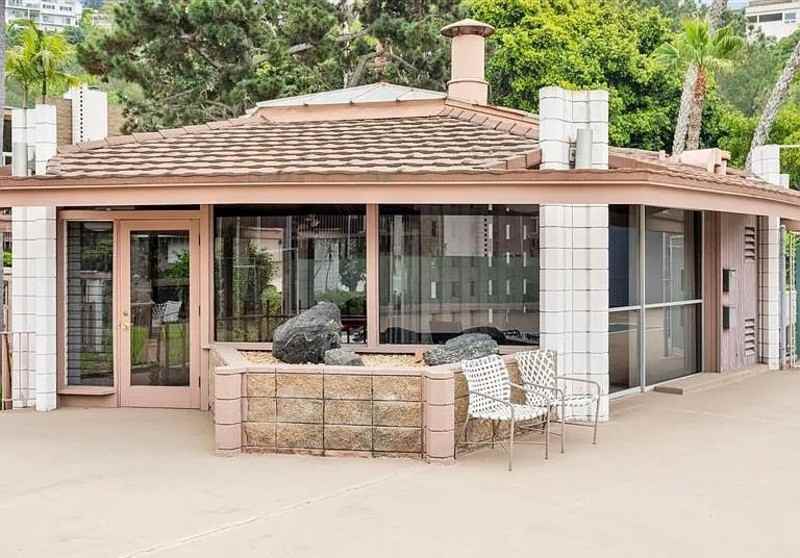 2622 Torrey Pines Rd #F12 - Photo 7 of 9