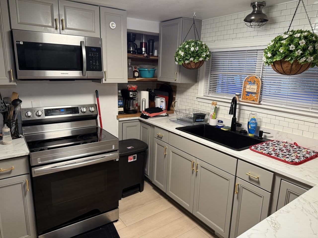 628 Isler St #1 - Photo 2 of 4