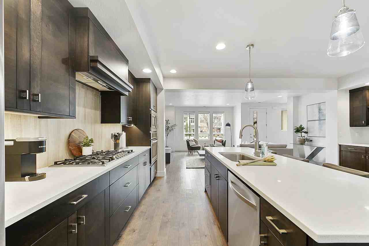 3714 E Parkcenter Blvd #1 - Photo 2 of 15