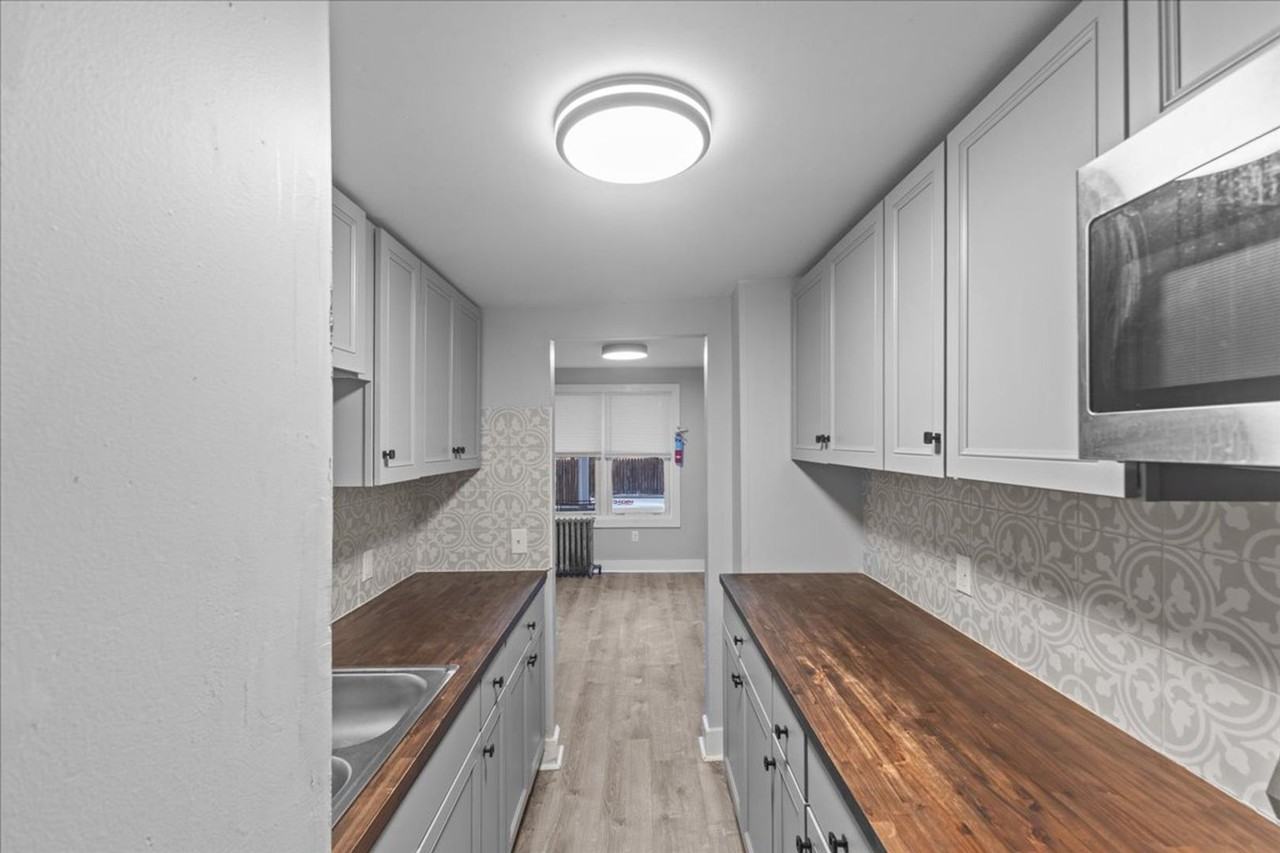 43 Willow St - Photo 2 of 16
