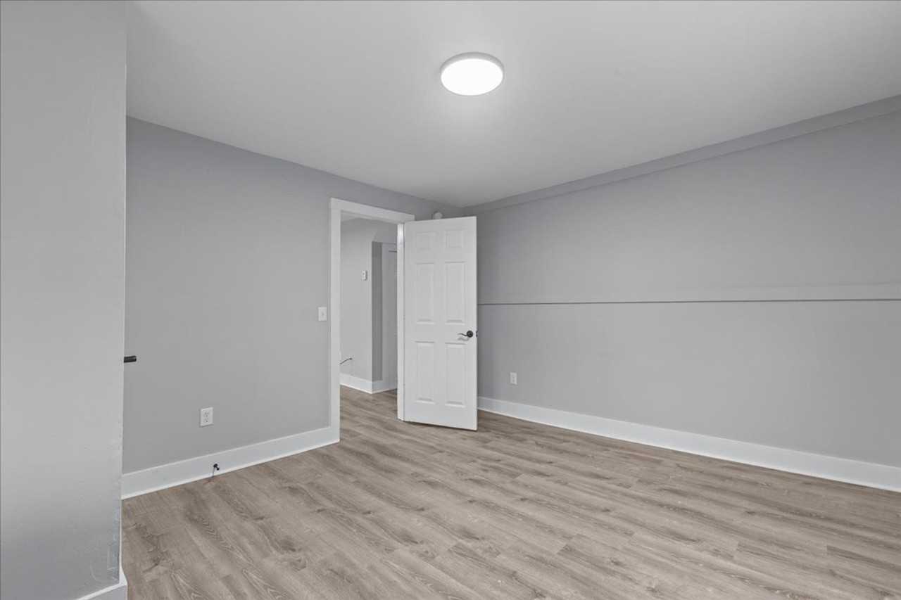 43 Willow St - Photo 6 of 16