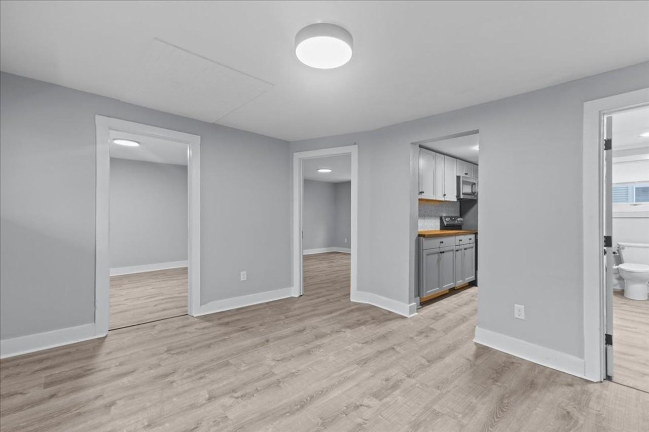 43 Willow St - Photo 7 of 16