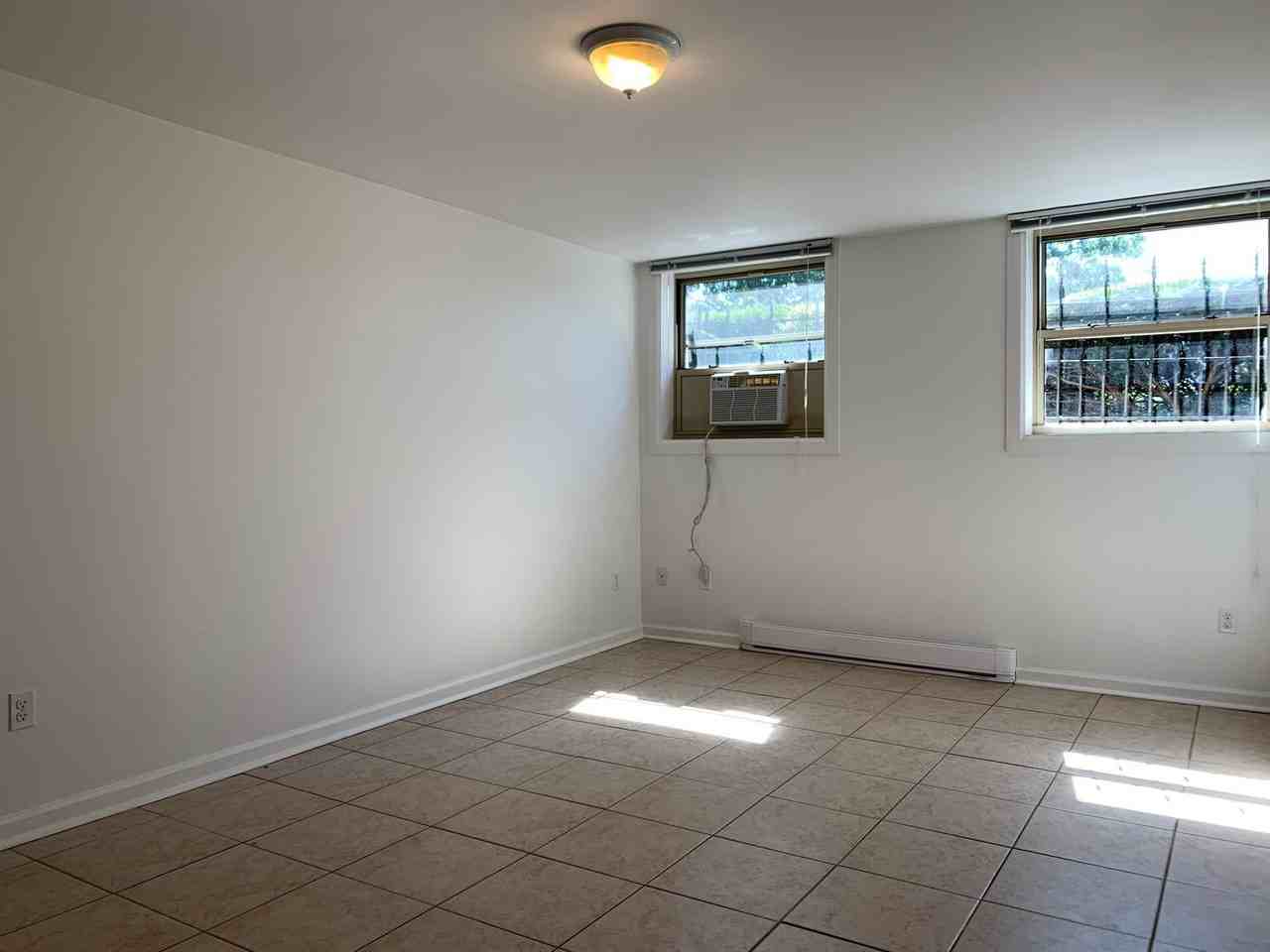 5703-5717 Hobart Street - Photo 4 of 10