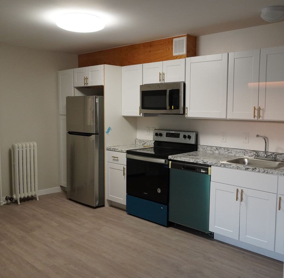 90-100 Park Street - Photo 2 of 13