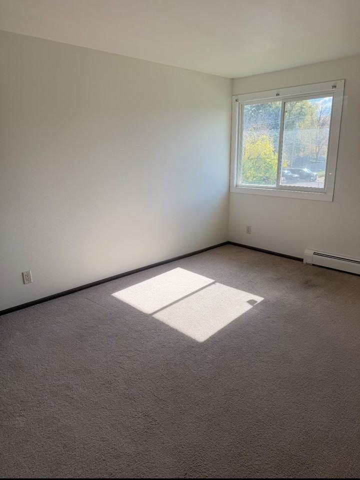 Dale Street Apartments - Photo 2 of 22