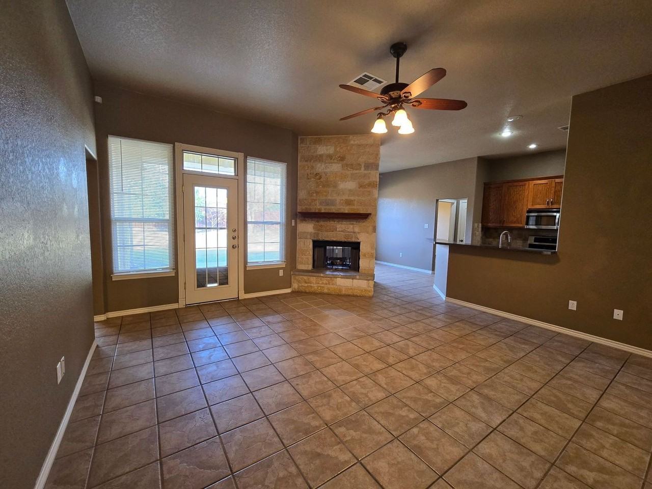 1300 Salado Oaks Dr - Photo 3 of 26