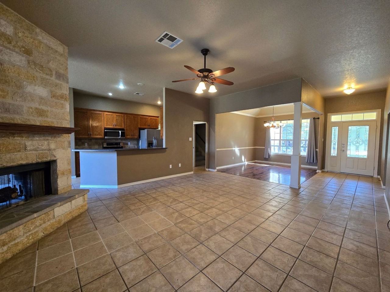 1300 Salado Oaks Dr - Photo 4 of 26