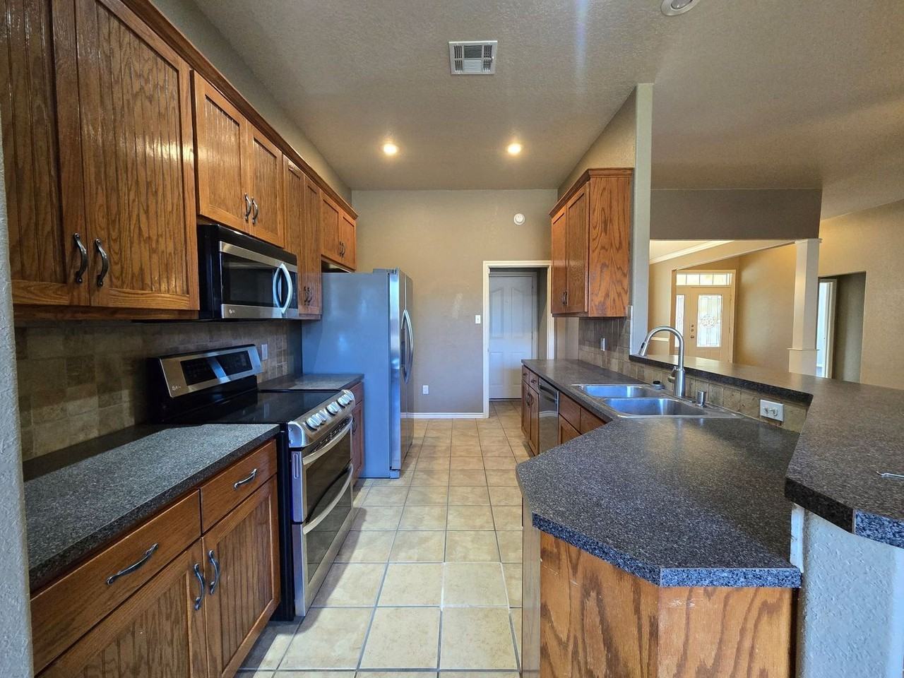 1300 Salado Oaks Dr - Photo 7 of 26