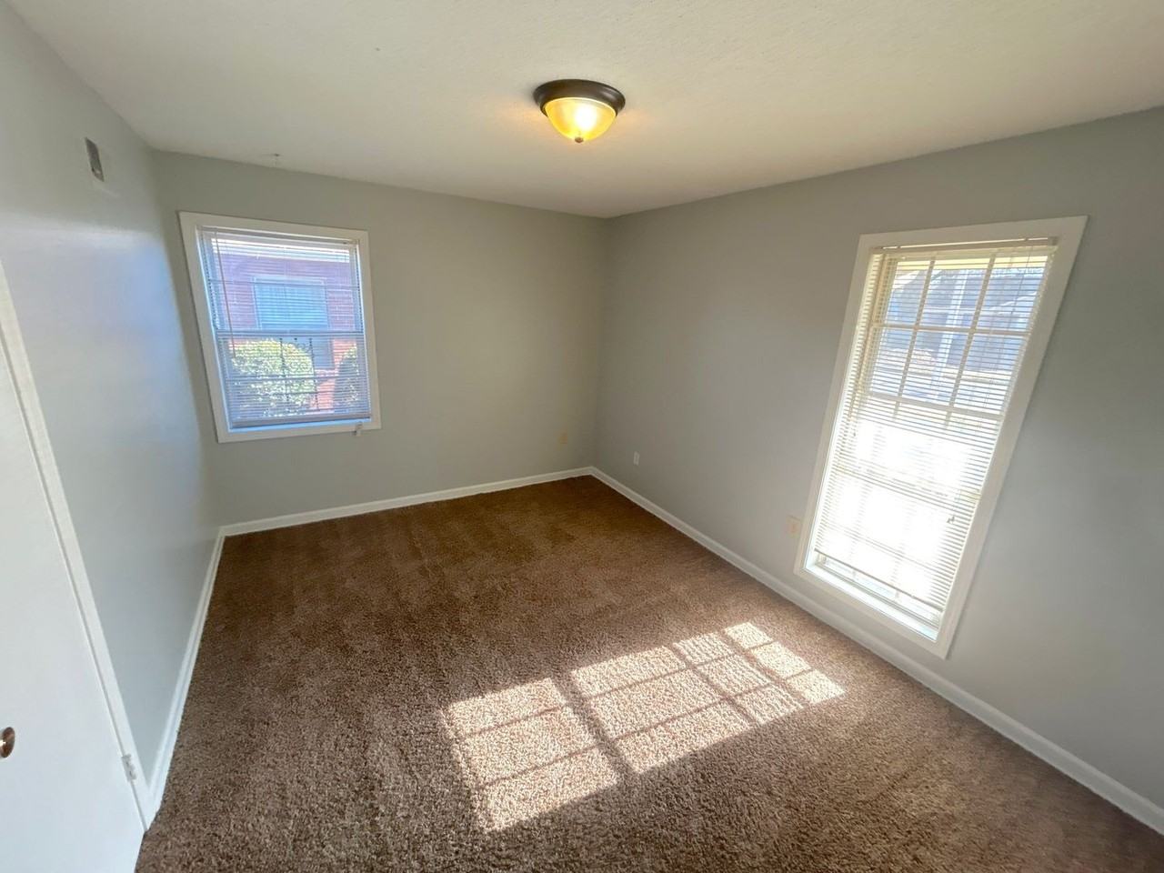 5940 Pebble Beach Ave - Photo 4 of 13