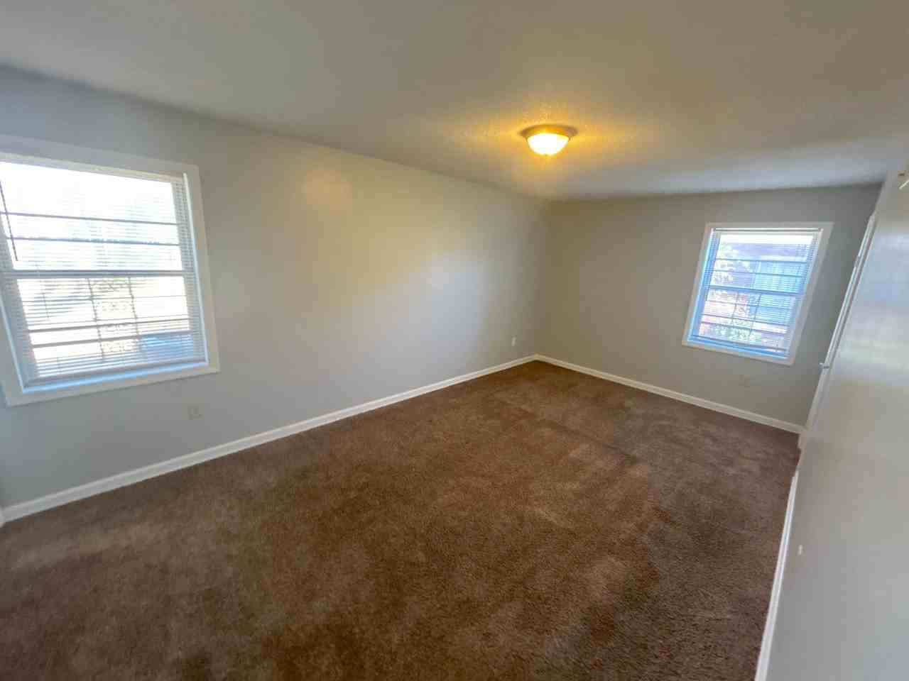 5940 Pebble Beach Ave - Photo 5 of 13