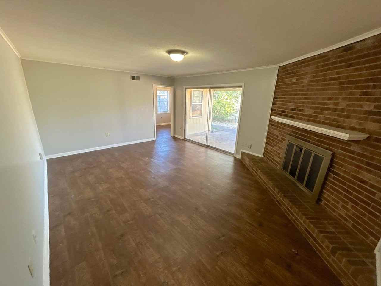 5940 Pebble Beach Ave - Photo 7 of 13