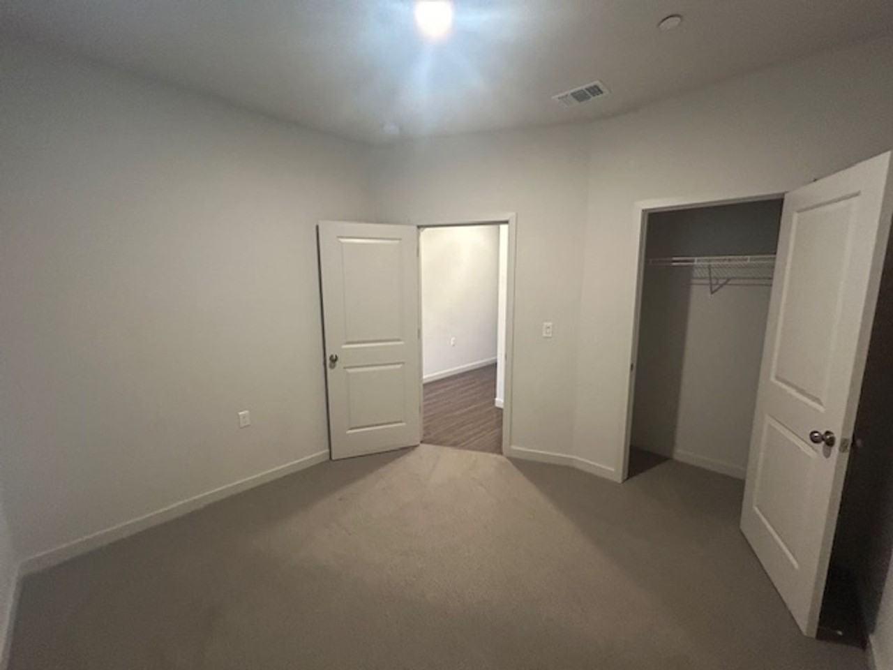 942 Maricopa St - Photo 7 of 25