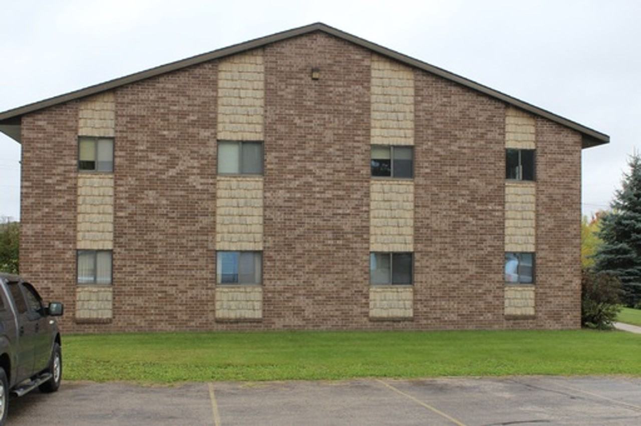 Hillside Manor Apartments - Photo 7 of 7