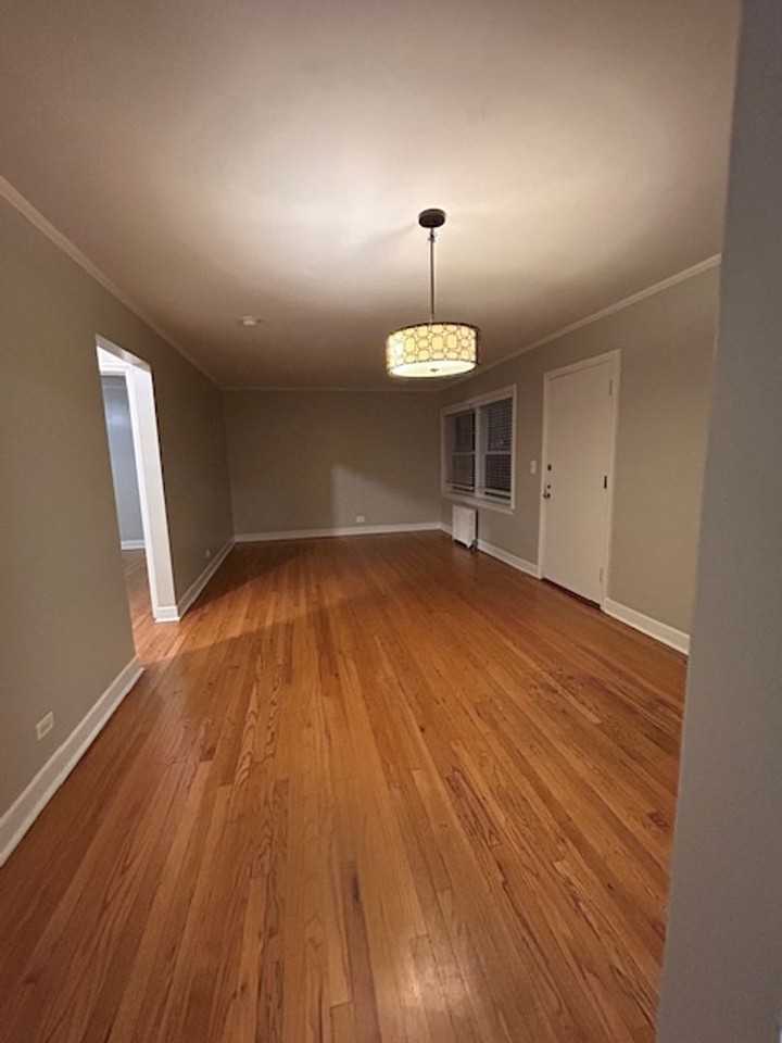 1216-1226 Harvard Terrace - Photo 4 of 12