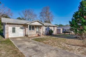 featured image of 411 N Pines Rd