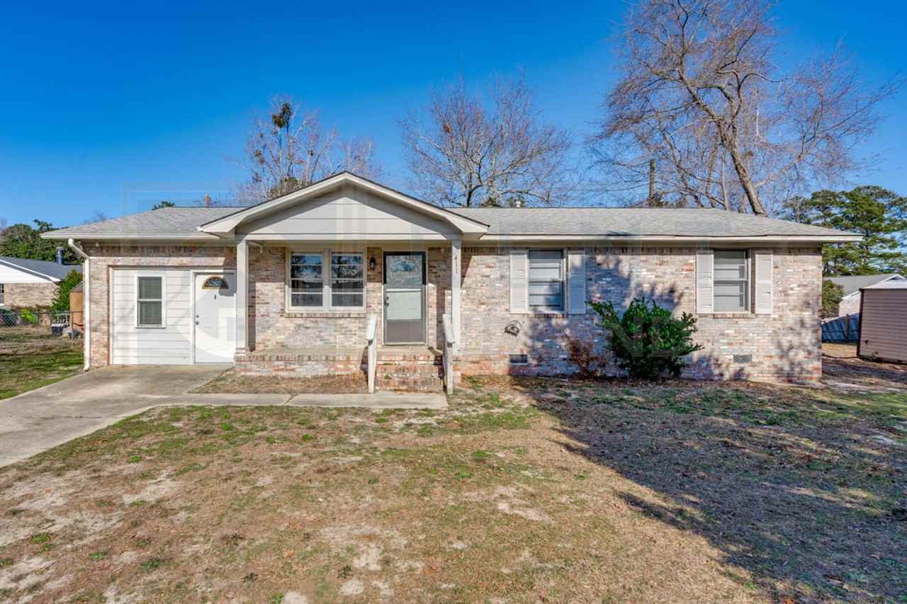 411 N Pines Rd - Photo 3 of 21