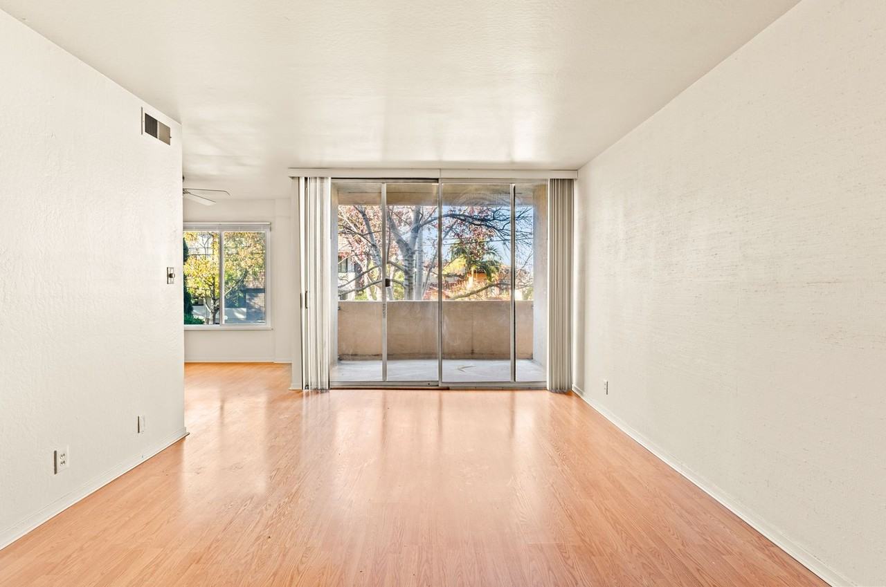 330 Vernon St - Photo 6 of 26