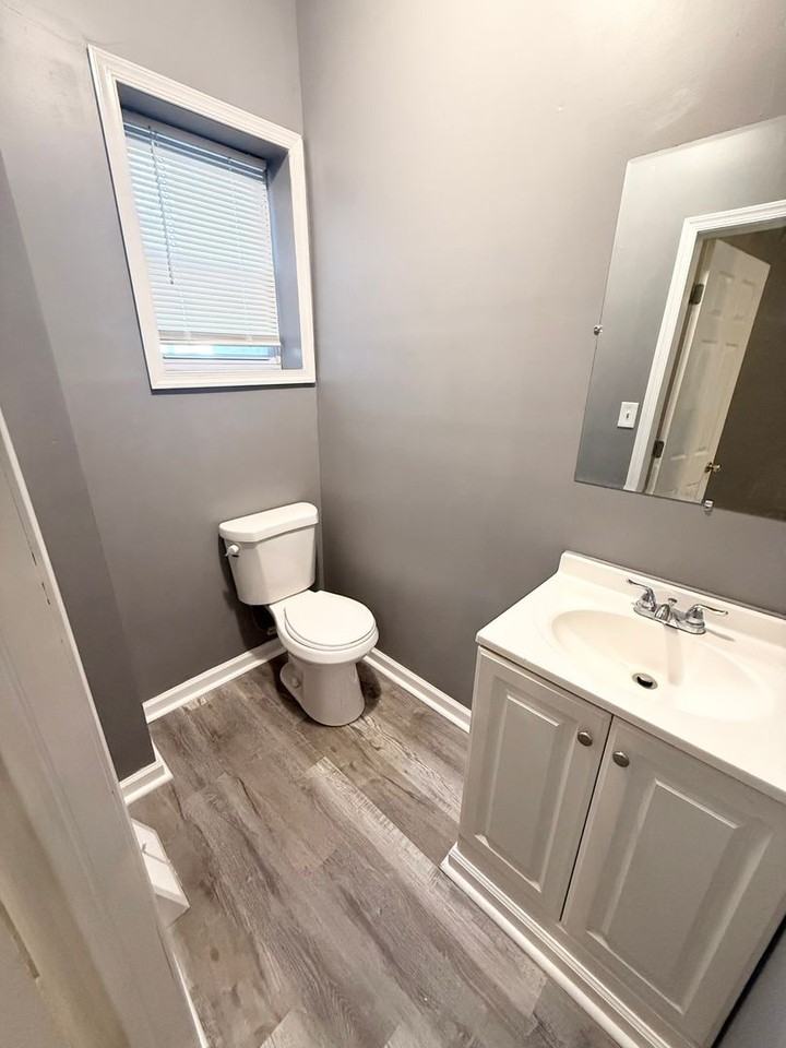 2065 E Atlantic St - Photo 7 of 20