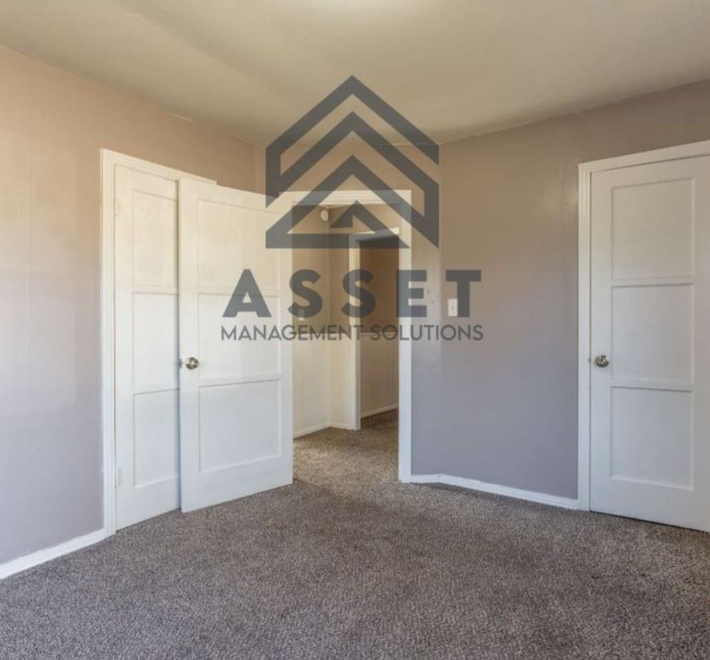 4620 Se 24th St - Photo 7 of 22