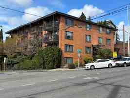 featured image of 7101 Roosevelt Way Ne