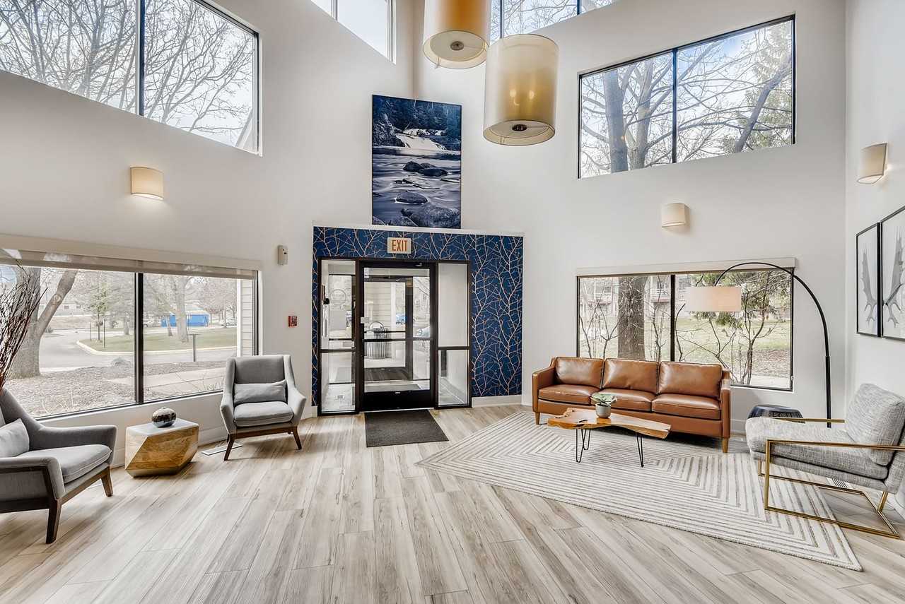 Helix - Photo 2 of 50