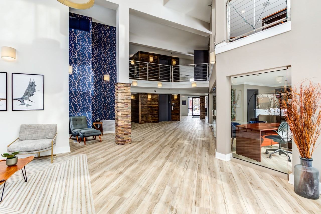 Helix - Photo 4 of 50