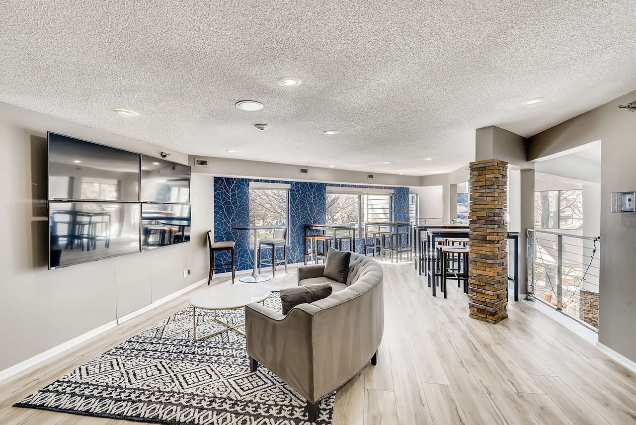 Helix - Photo 6 of 50