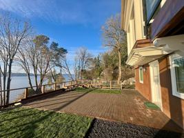 featured image of 2061 E Bay Dr Ne