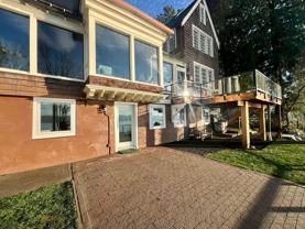 2061 E Bay Dr Ne - Photo 1 of 1