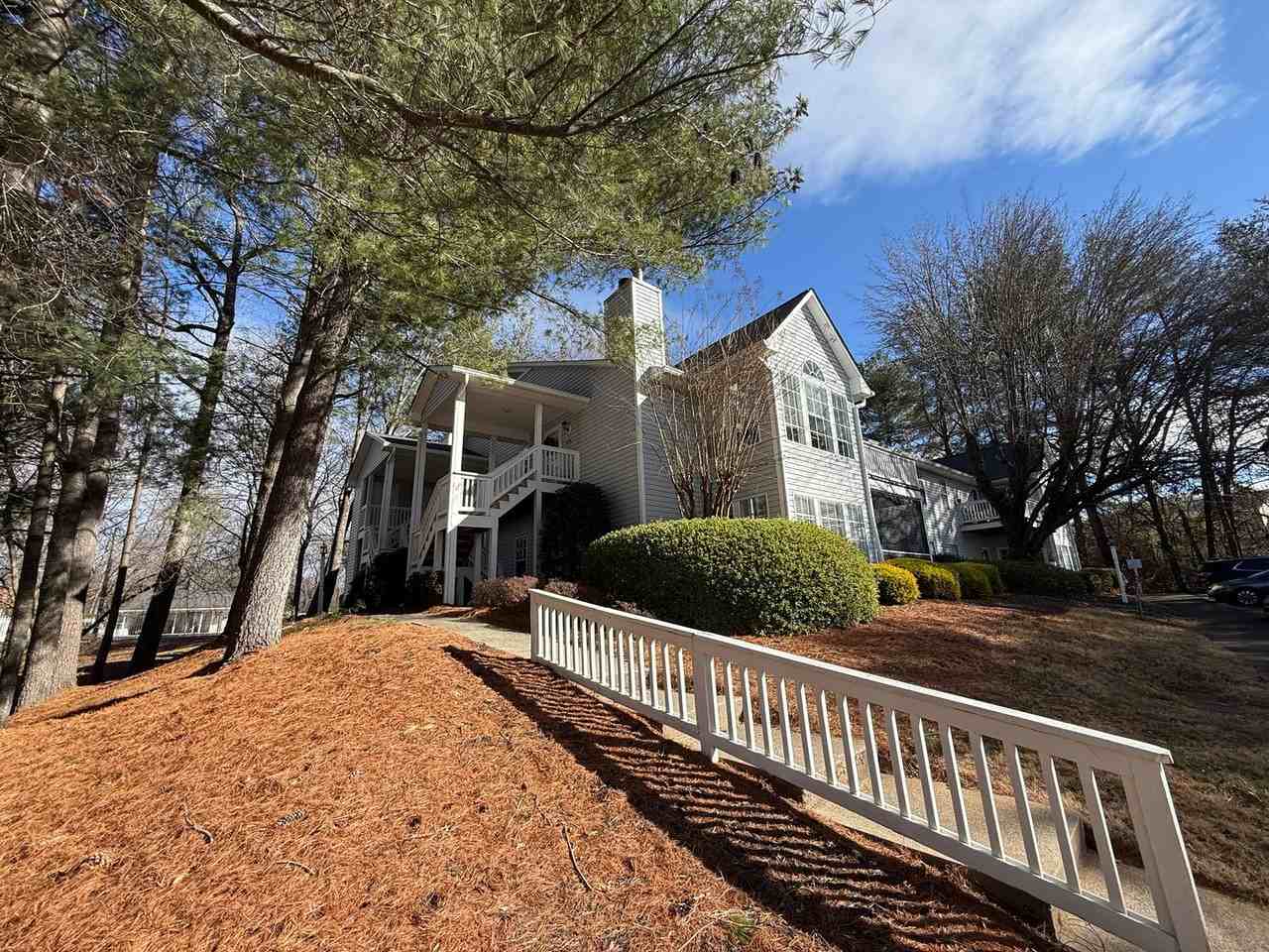 671 Balfour Rd - Photo 2 of 15