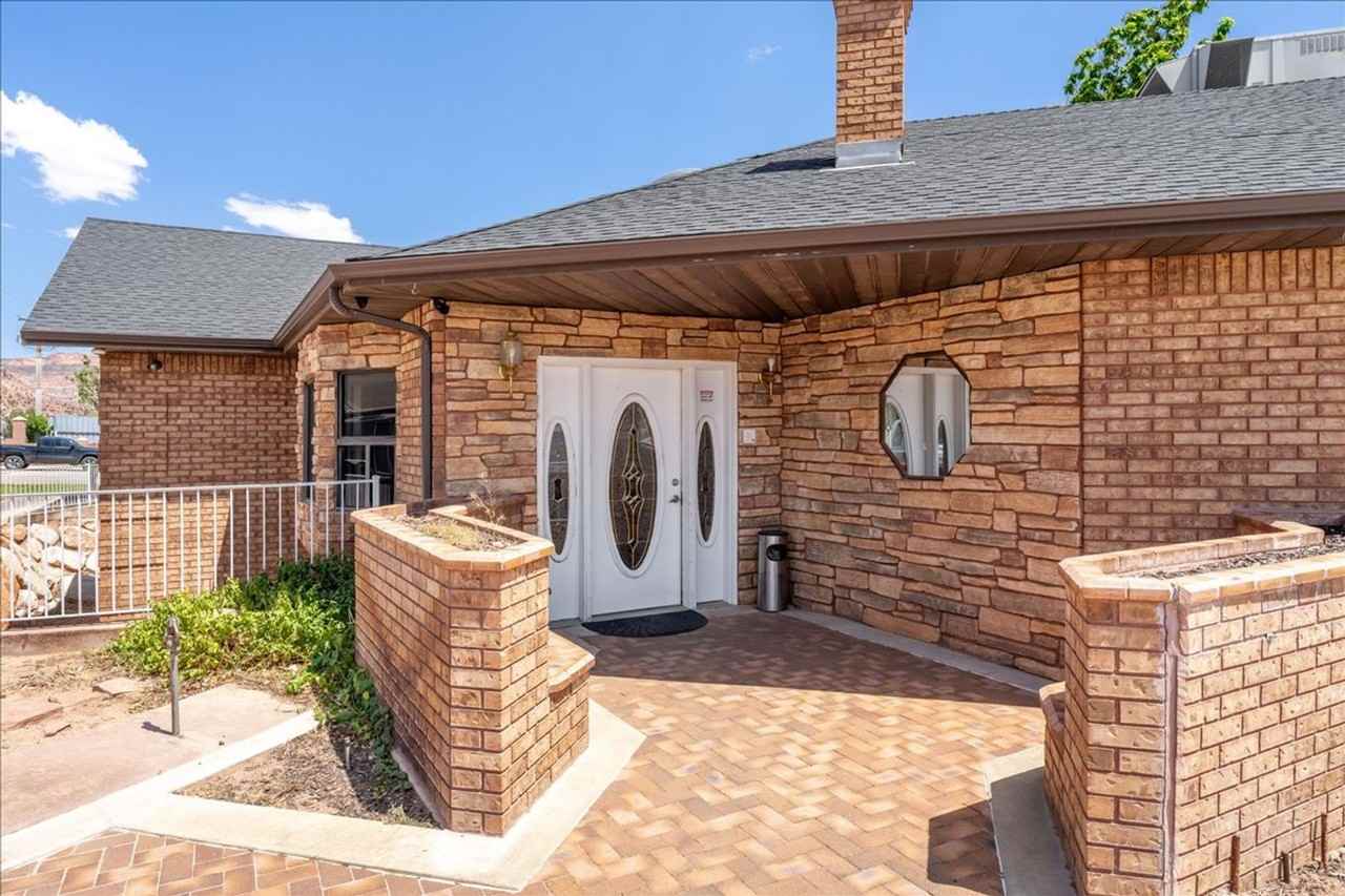 Zion View Apartments - Photo 6 of 20